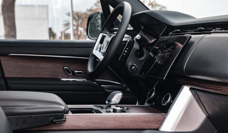 2023 Range Rover Vogue P530 full