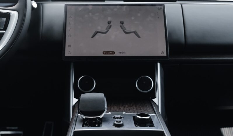 2023 Range Rover Vogue P530 full