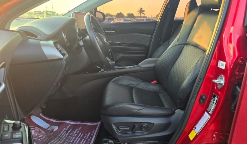 2020 Toyota C-HR Limited Edition full